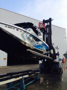 Lift to move boat in and out of the water