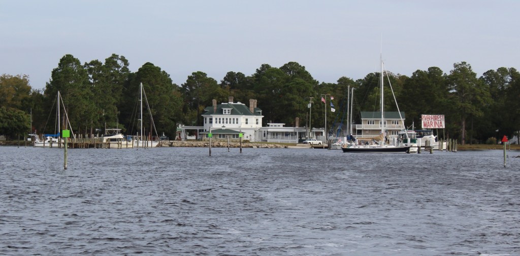 River Forest Manor and Marina