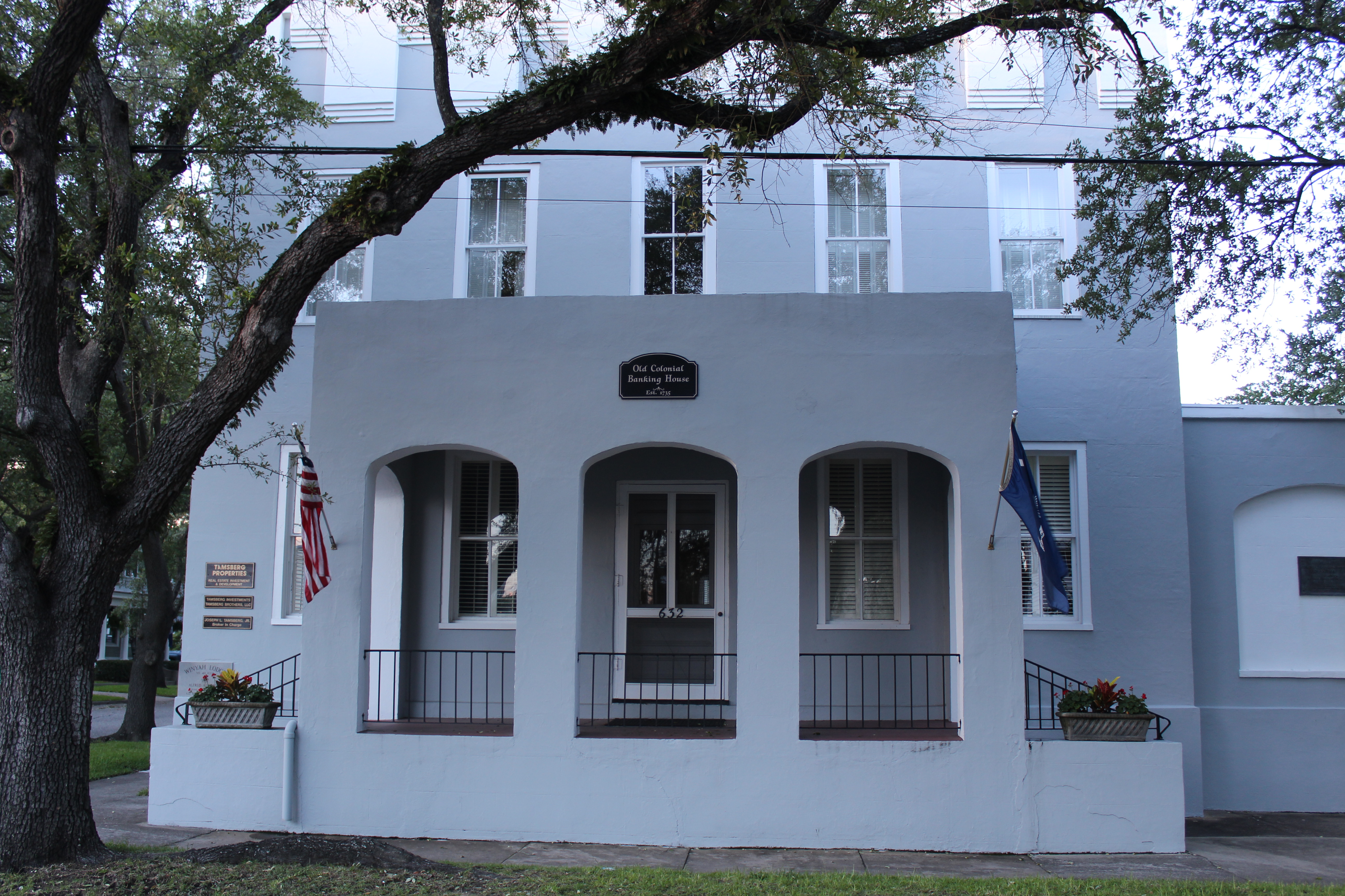 49 Colonial Bank Circa 1735