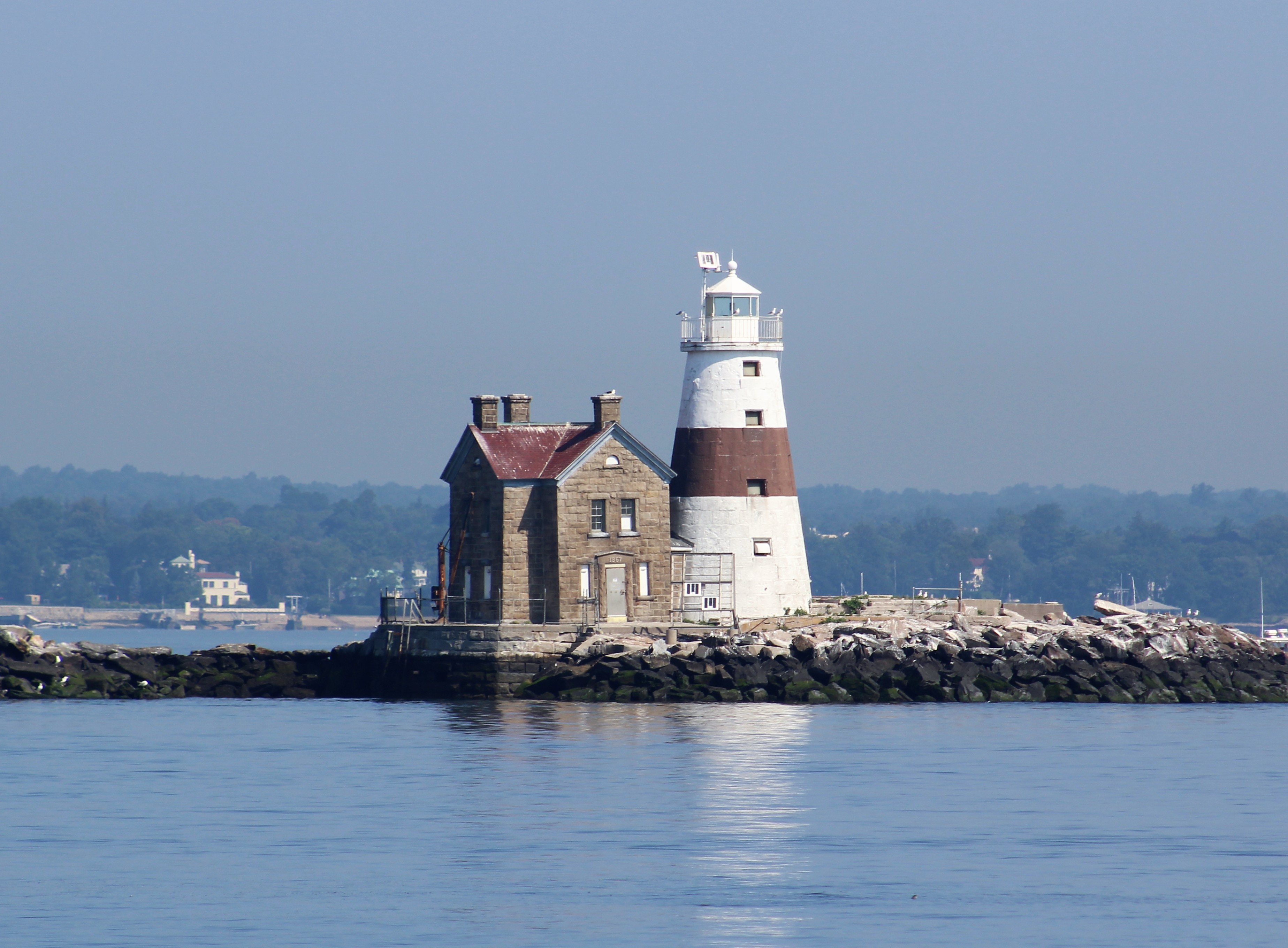 75 Execution Rock Lighthouse