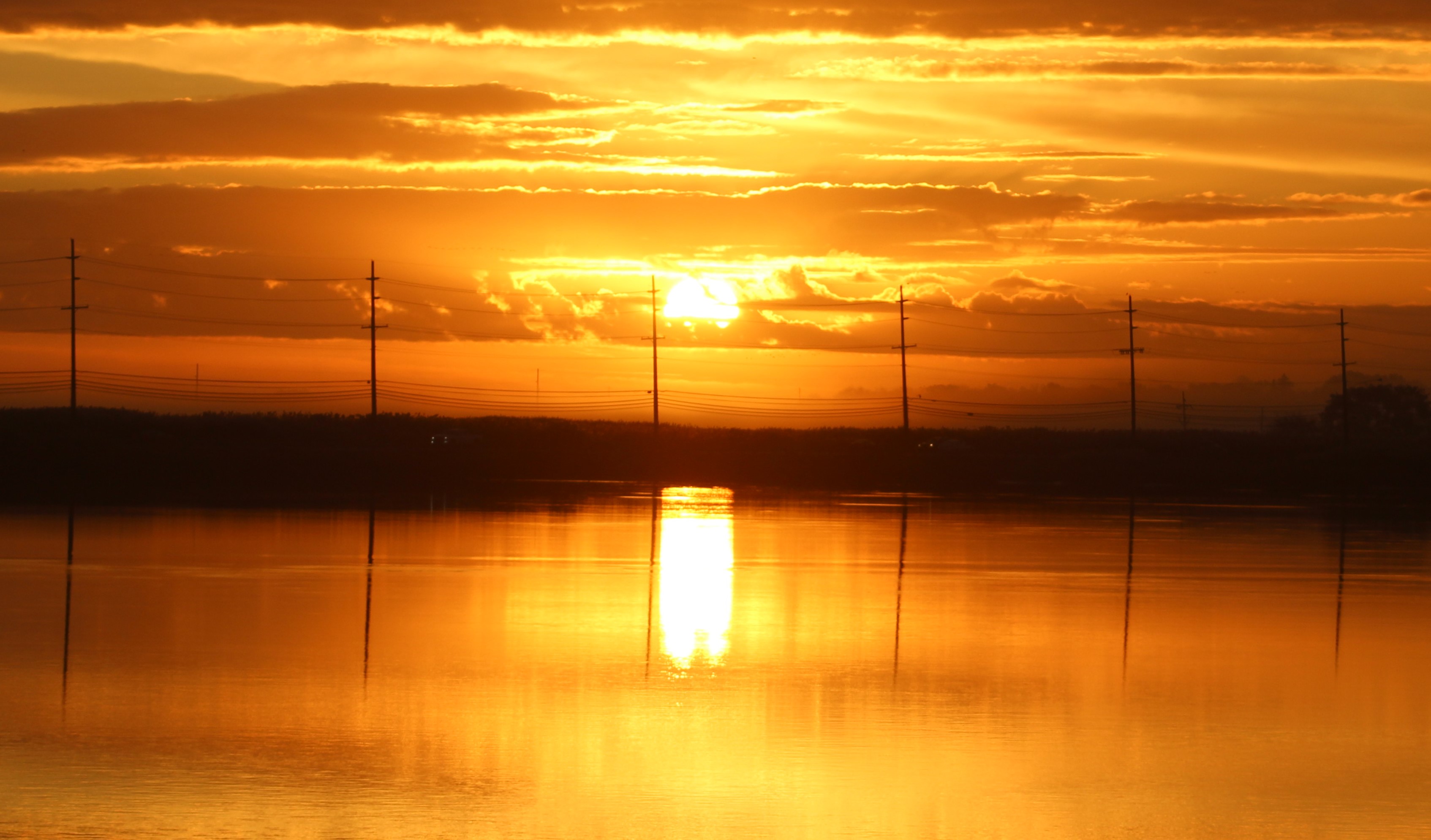 3 Sunrise Salem River