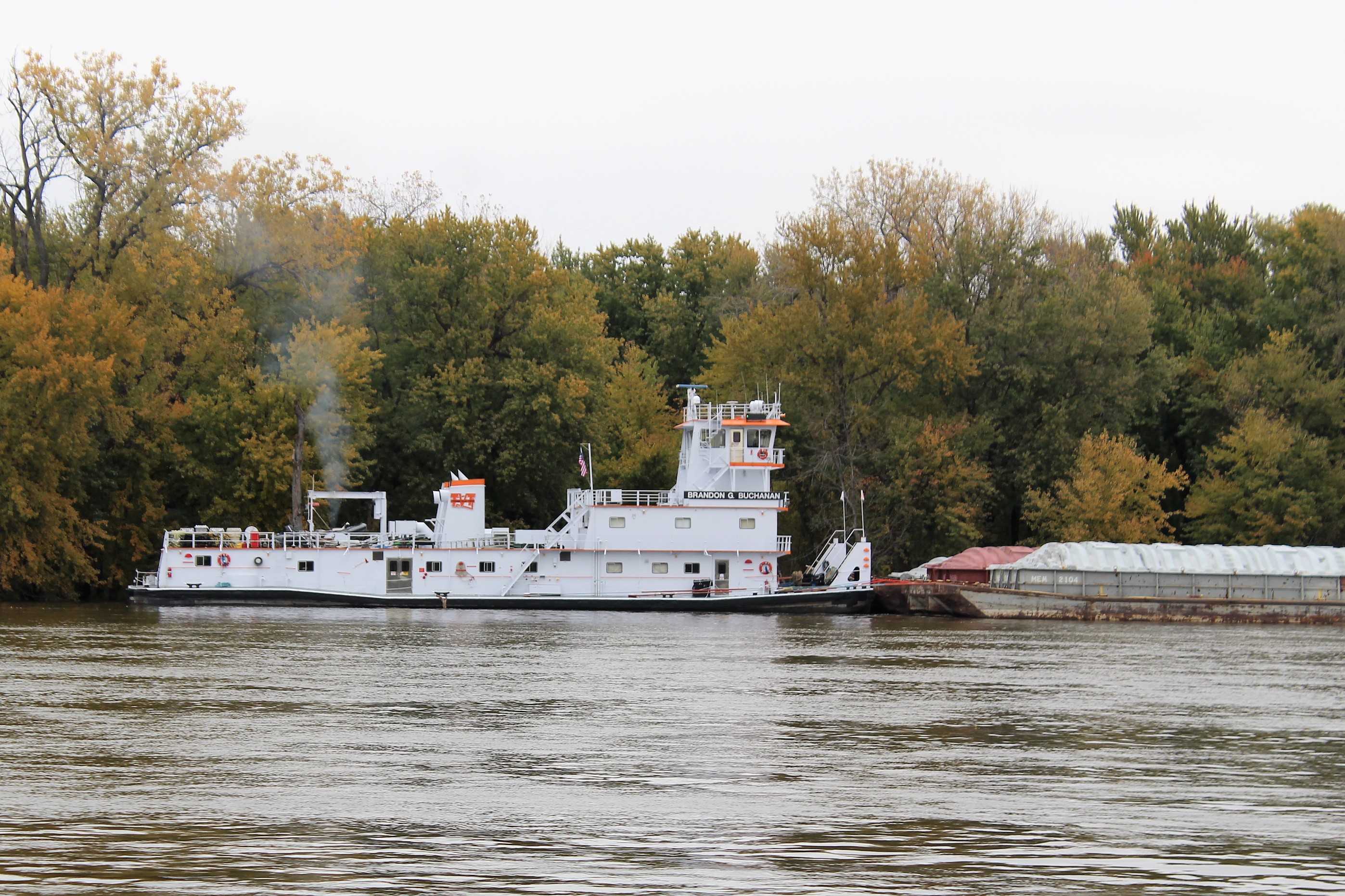 44 Tow waiting on Locks