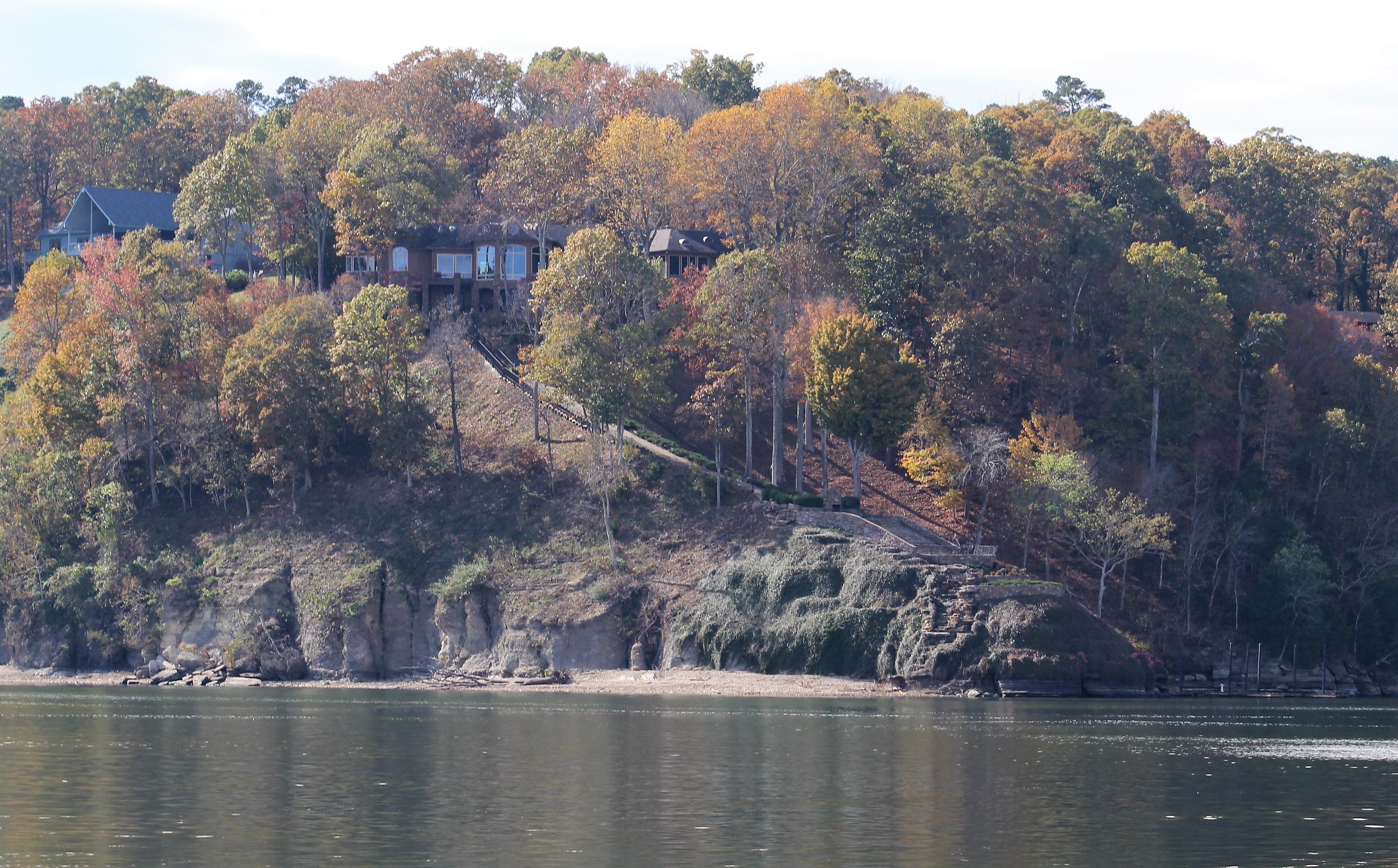 37 Shores along Pickwick Lake