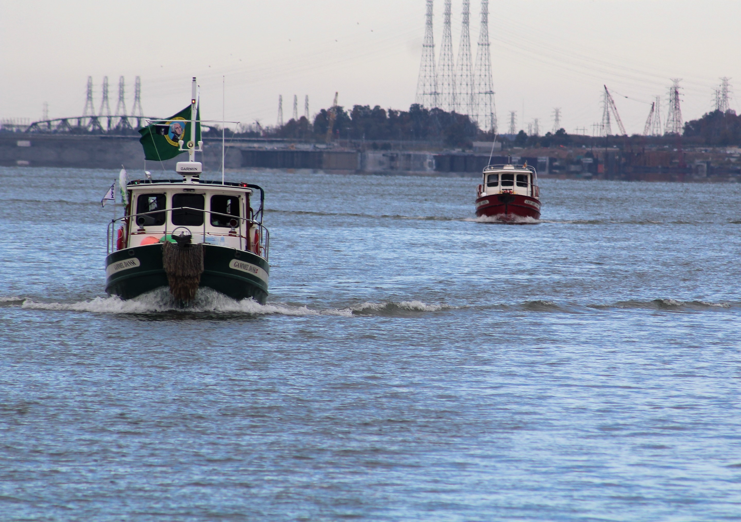 4 Gammel Dansk and Chip Ahoy