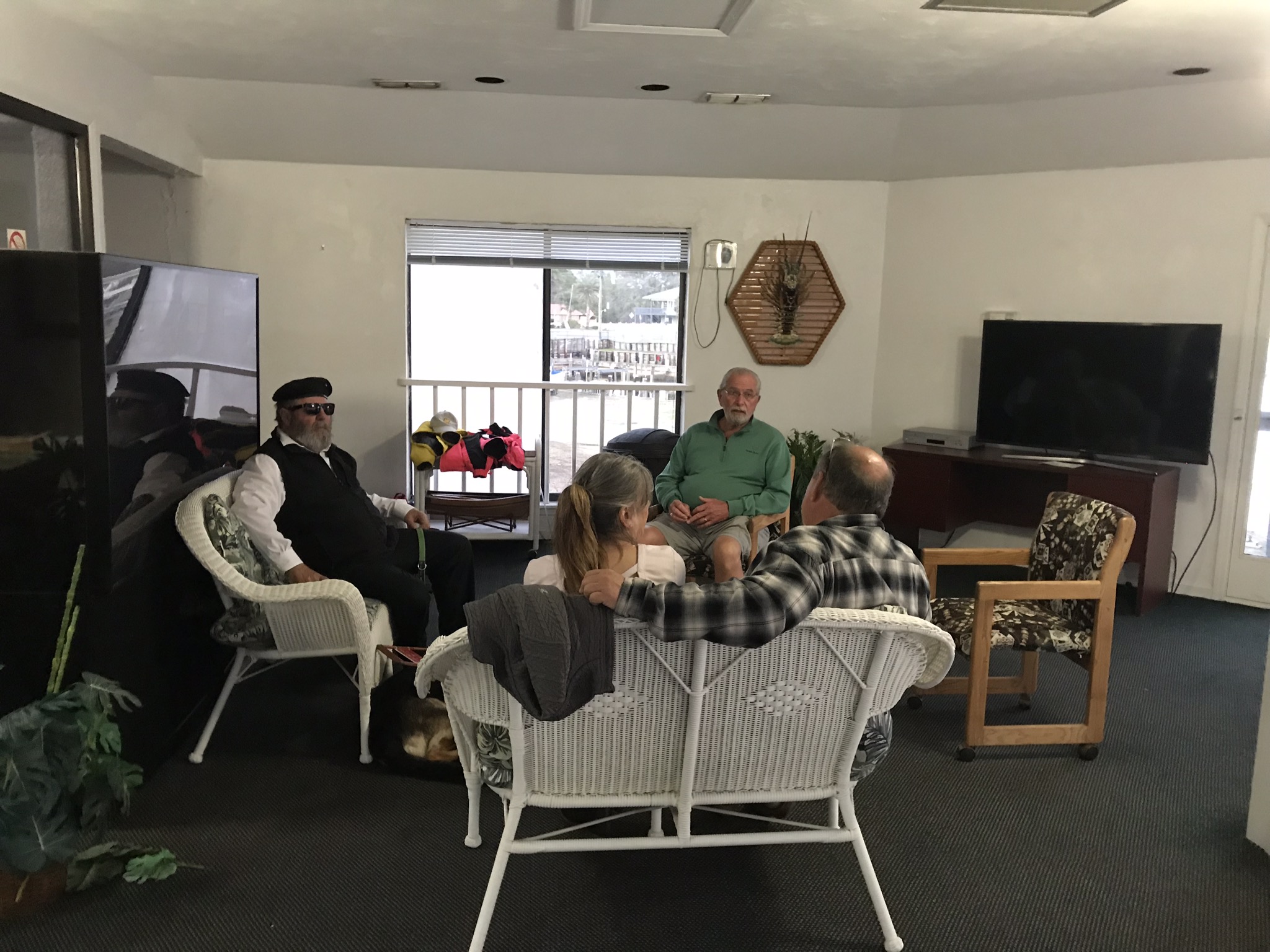 E206CBBB-709A-490F-B797-8BFA0DBC253C